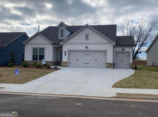 440 Glenside Dr, Jefferson, GA 30549