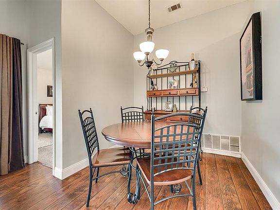 5th image of 11705 Hickory Gardens Dr