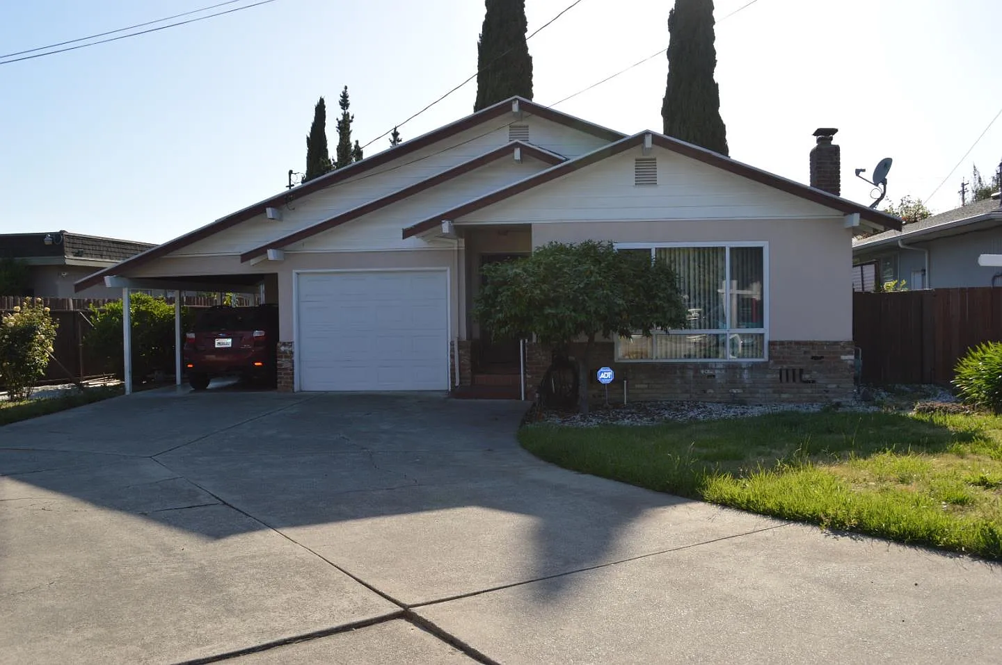 3731 Catalina Ct photo 1