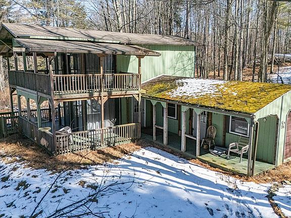 2nd image of 999 Baillets Pond Rd