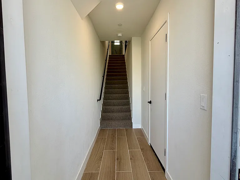 1053 Dewey Ave #2 — Photo 16