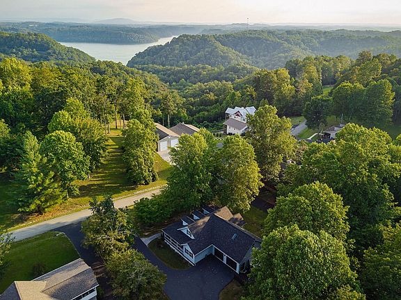 36th image of 230 Storyland Dr