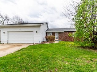 2099 Barding Ave, Decatur, IL 62526