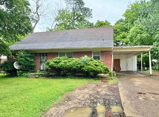 3782 Blue Jay Rd, Memphis, TN 38116