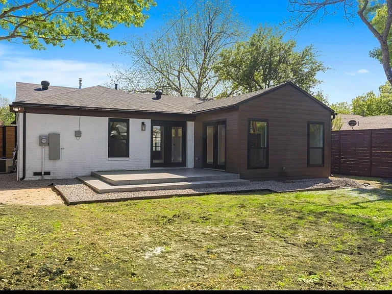 4927 Linnet Ln — Photo 14