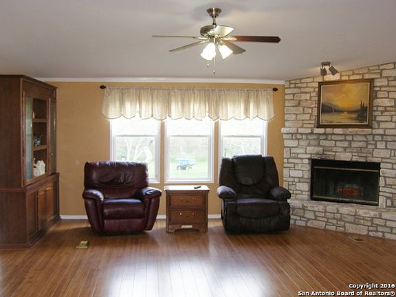 5th image of 4406 County Road 3841