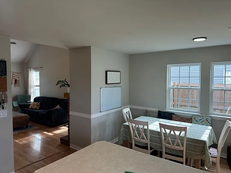 2403 W Mulberry St — Photo 5