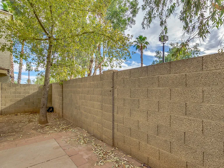 820 W University Dr #2 — Photo 2