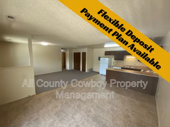 1314 Gibbon St APT E13, Laramie, WY 82072