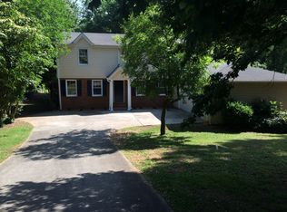 1207 Springway Dr, Gainesville, GA 30501