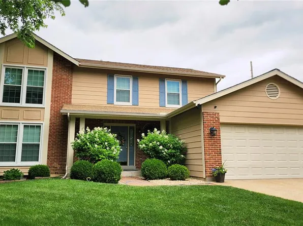 6 Misty Hollow Ct, Saint Charles, MO 63303