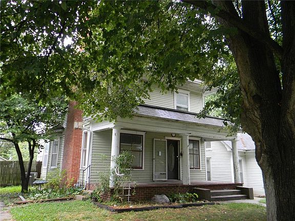 3rd image of 2712 Renick St