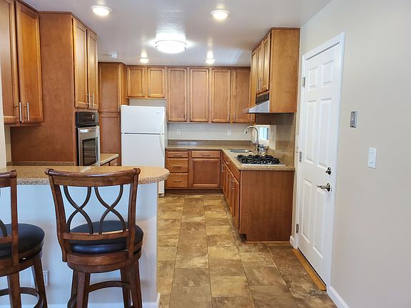 4th image of 3350 Joanne Ave