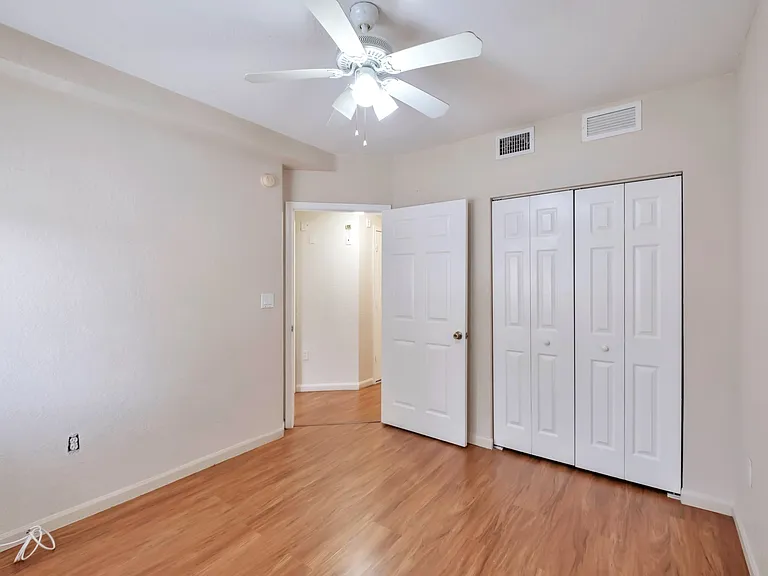 1103 Golden Lakes Blvd #1013 — Photo 15
