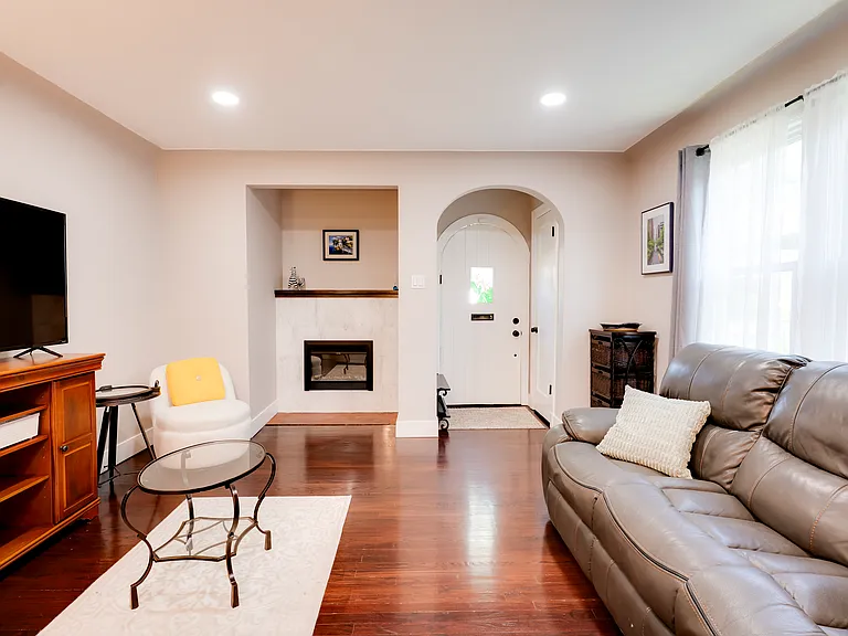 1830 Oconnell Ave — Photo 5