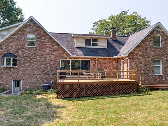 2nd image of 115 Crestwood Dr