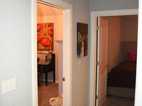3rd image of 2873 W Millstone Dr