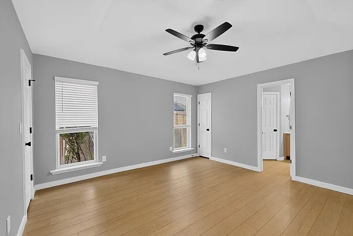 2200 Winona Dr — Photo 19
