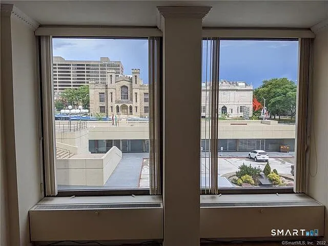 1 bed, 1.0 bath, 809 sqft, $1,800 — Photo 4