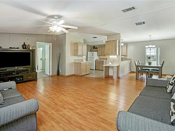 3rd image of 6123 Mabrey Ave