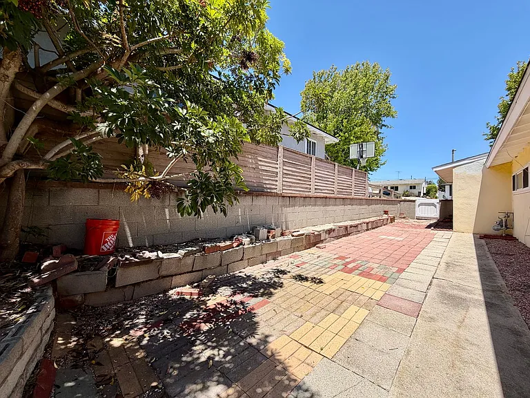7328 W 88th Pl — Photo 10