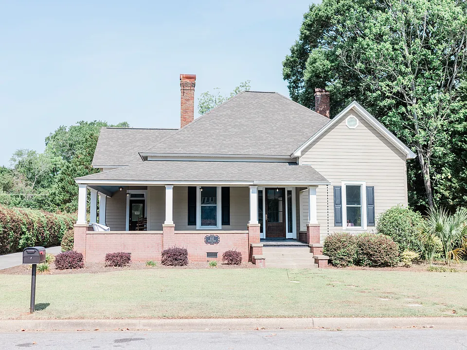 610 N Ridge Ave