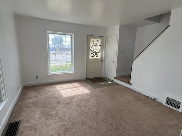 110 George Urban Blvd #1, Buffalo, NY 14225