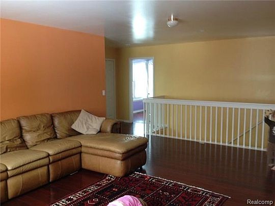 4th image of 13211 Mantauk Ct #89