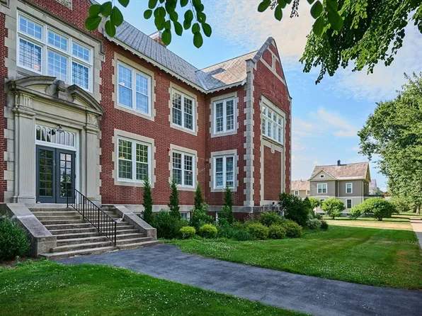 58 Main St #2, Hatfield, MA 01038