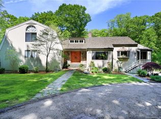 116 N Old Stone Bridge Rd, Cos Cob, CT 06807