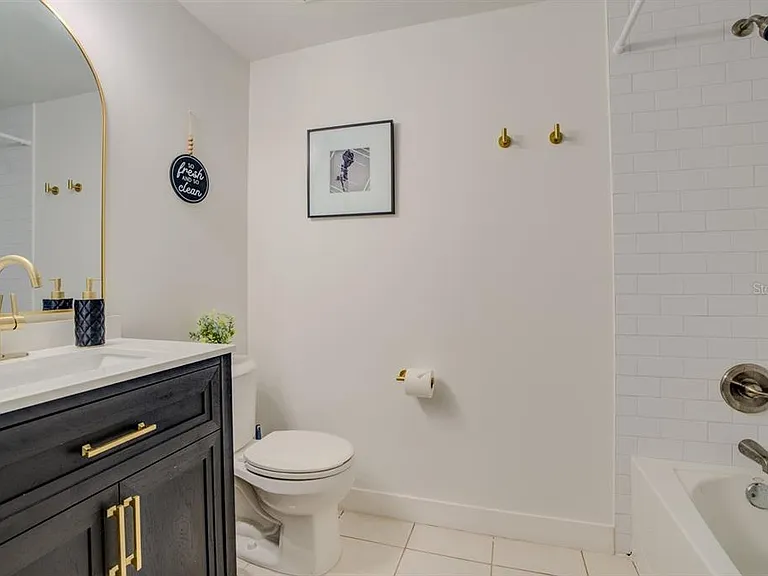 8541 Briar Grove Cir — Photo 16