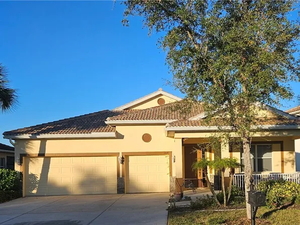 1113 Amber Lake Ct, Cape Coral, FL 33909