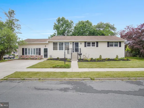 705 Shield St, Harrisburg, PA 17109