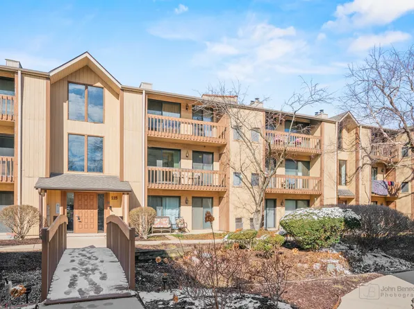 115 Olesen Dr APT 2I, Naperville, IL 60540
