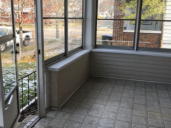 2nd image of 132 E Fairview Ave #1