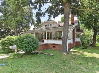 624 E Broadway St, Bolivar, MO 65613