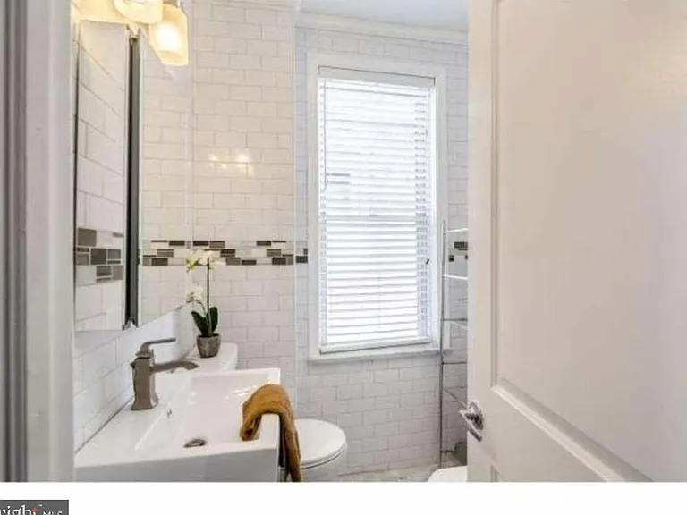 2441 S Philip St — Photo 11
