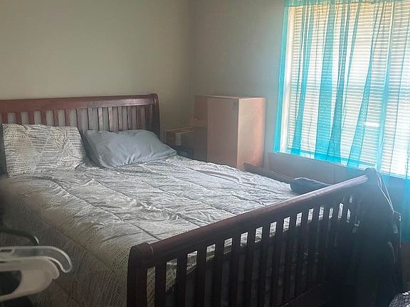 3rd image of 603 Western Park Dr