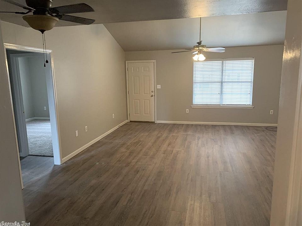 2nd image of 88 Lelia Ln