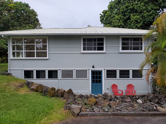 1 of 2 entrances to downstairs unit