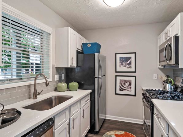 6901 Glenlake Pkwy #87G