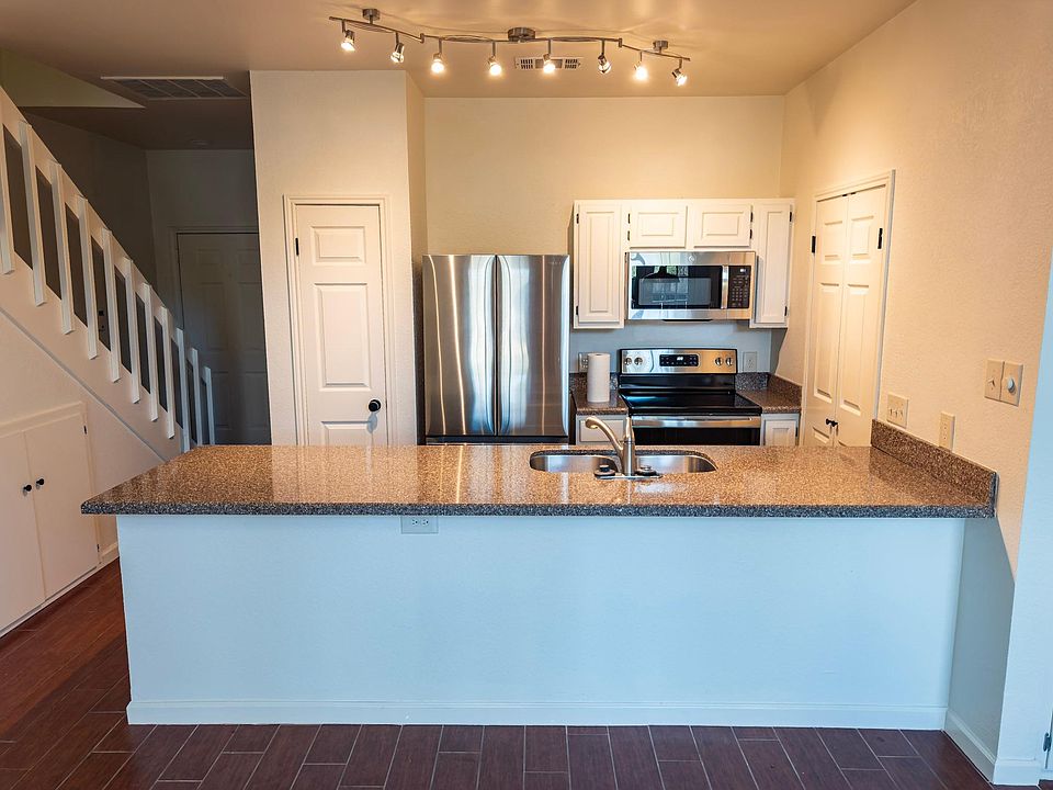 all kitchen appliances new except dishwasher