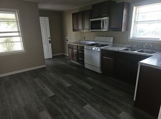 404 E Gilmore St, Senatobia, MS 38668