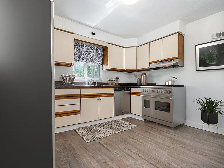 1617 Oak Park Dr — Photo 13