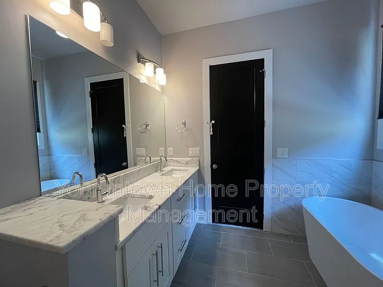 26 Walthall St NE — Photo 23