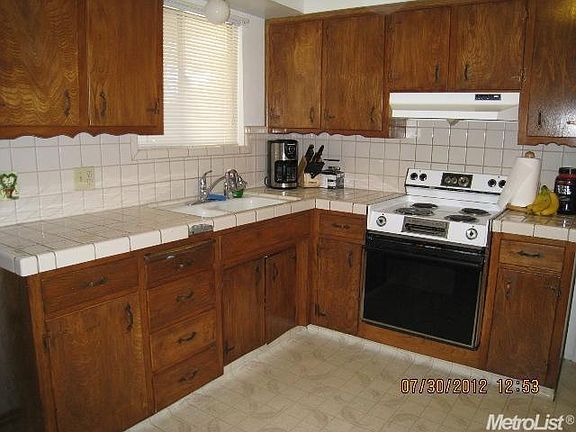 4th image of 226 N Santa Clara St