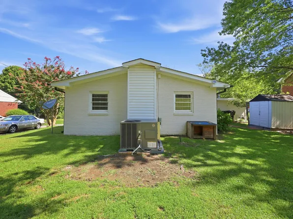815 Scott St, Burlington, NC 27215