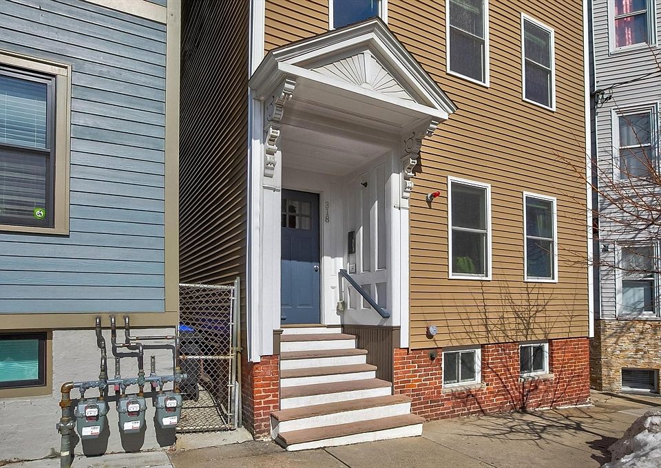 1st image of 318 Princeton St #201