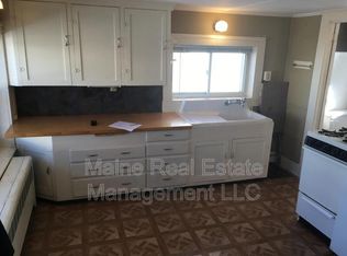 10 Dartmouth St, Old Town, ME 04468