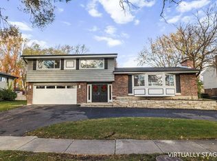 1845 Smith Rd, Northbrook, IL 60062